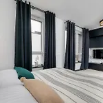 Apartment Ogrodowa Near Piotrkowska With Air Conditioning By Renters *