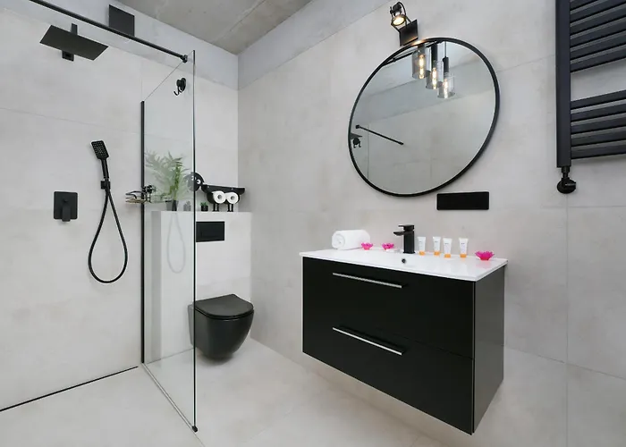 Ogrodowa Near Piotrkowska With Air Conditioning By Renters Apartman *